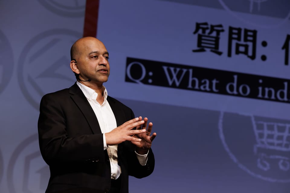 特別講演を行う Sun West Mortgage / AngelAi CEO パヴァン・アグラワル氏